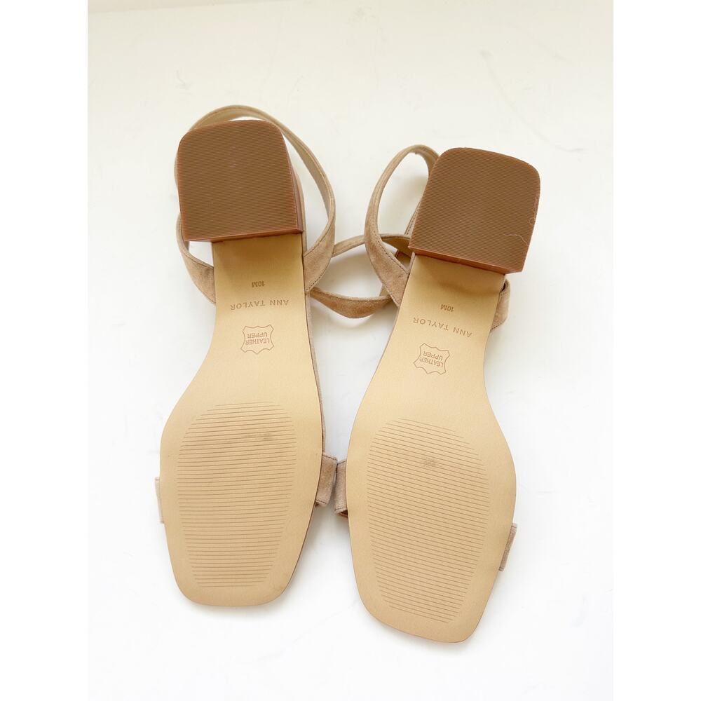 Ann Taylor Tan Suede Block Heel Sandals Gold Buckle - 10 - Picture 4 of 4